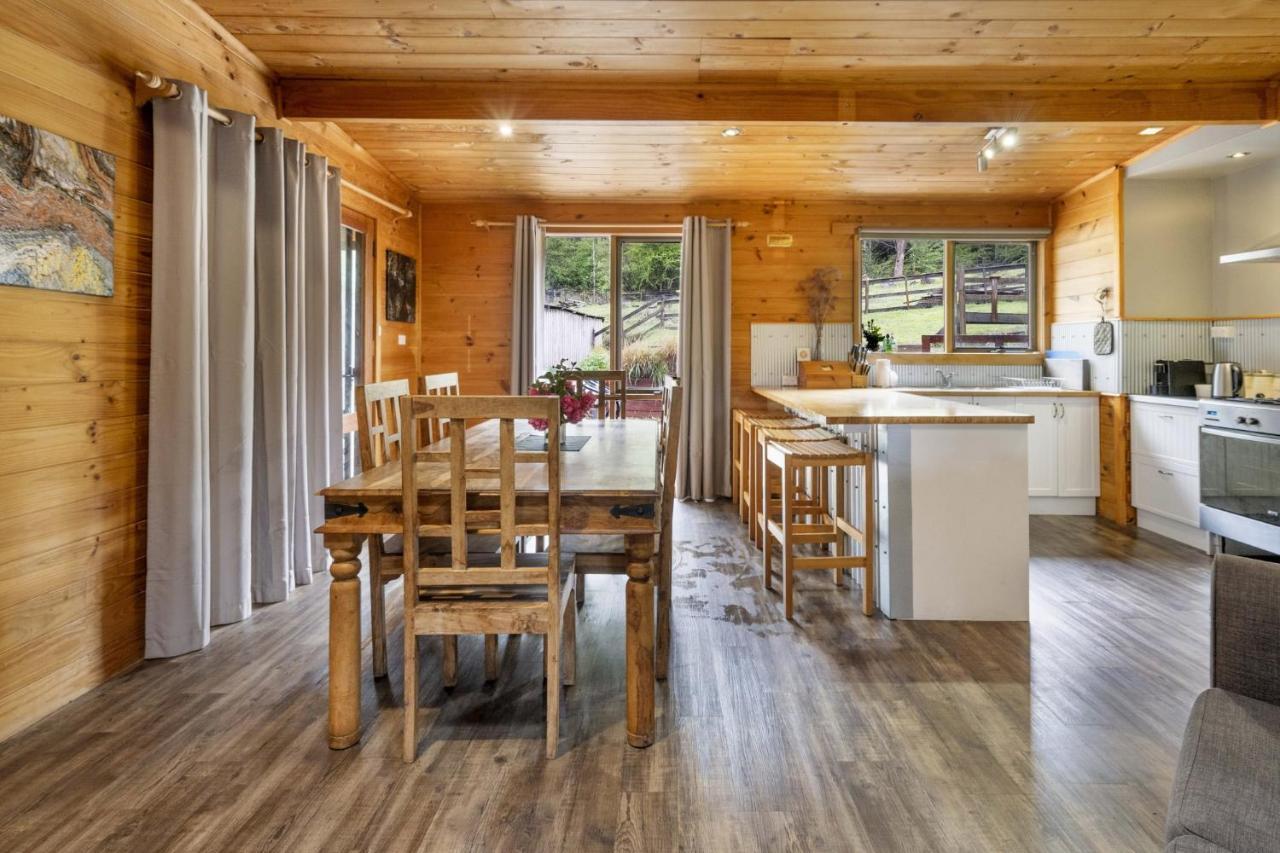 Mole Creek Cabins Eksteriør bilde